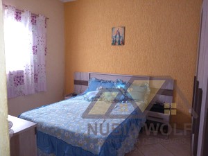 Casa no bairro Belmira Novaes, Lado Linha, em Peruíbe