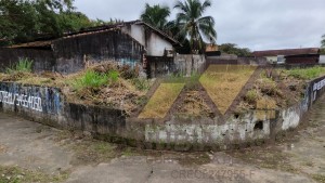 Terreno no bairro Centro, Lado Linha, em Peruíbe